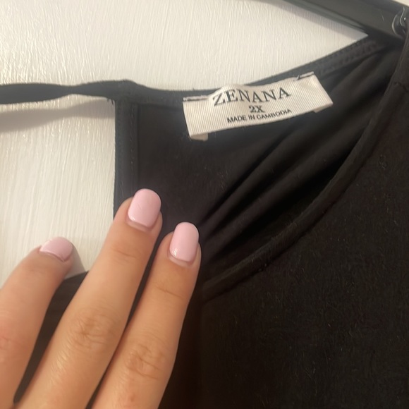 Black Romper - Picture 4 of 7